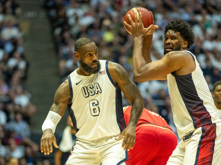 76人媒体人：詹姆斯需要大量球权 恩比德要打更多无球并做好防守